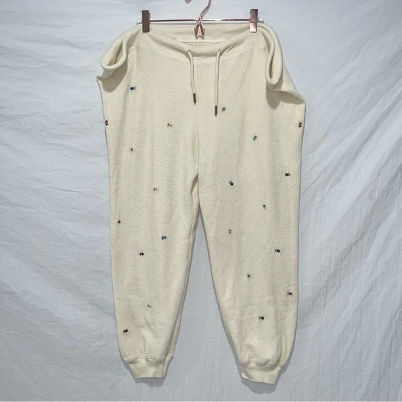 The Great. Faux Shearling Cropped Sweatpants - Picture 3 of 6